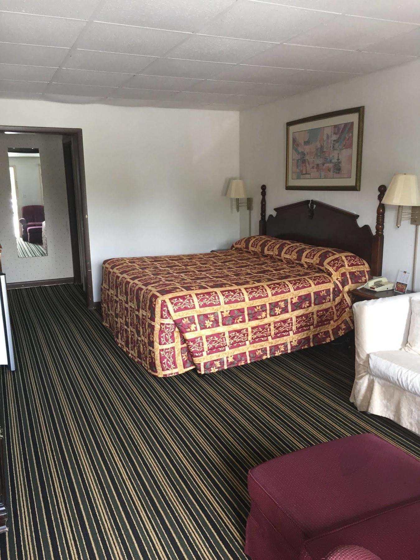 Scottish And Motel *
